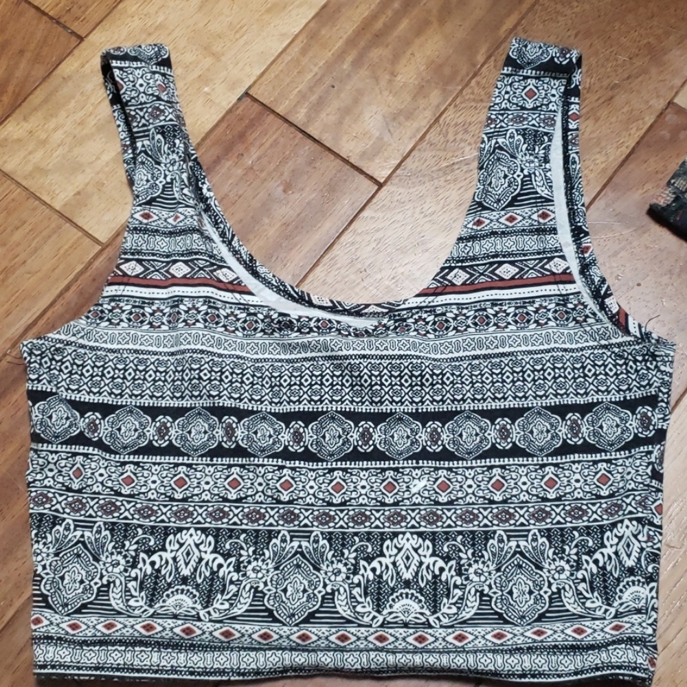 Cropped top
